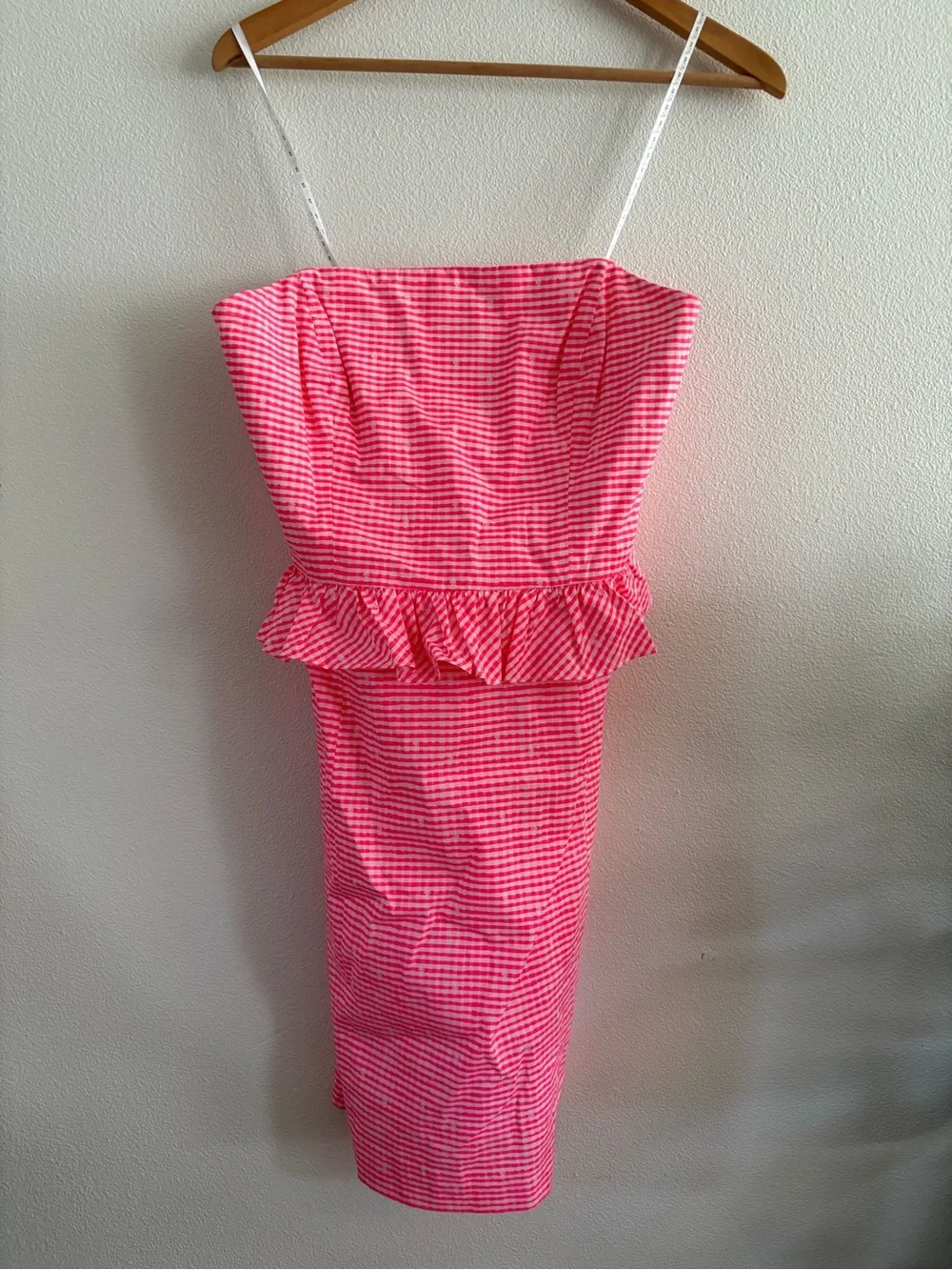 Lilly Pulitzer Fluorescent Fiesta Pink Pretty Garden Peplum Dress - Picture 2 of 5